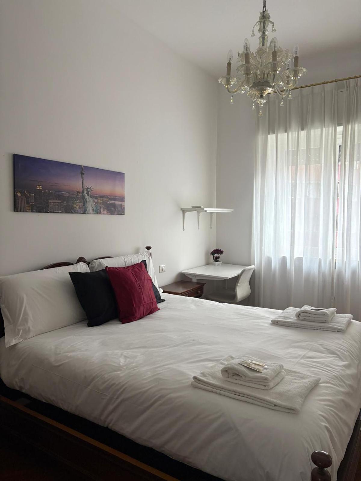 Bocconi - Porta Romana 4 Da Letto Con 2 Bagni Privati Apartment Mailand